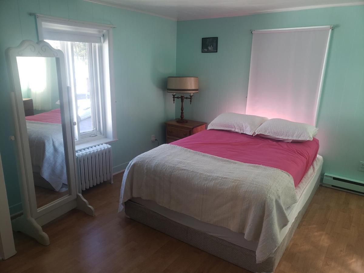 La Joie De Vivre Appartement Trois-Pistoles Buitenkant foto